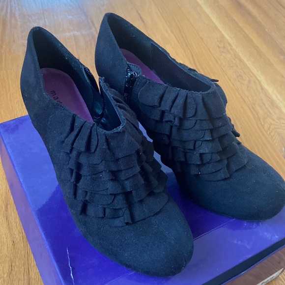 Black madden girl shoes good condition worn once - Picture 1 of 8